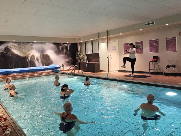 bassengtrening-med-fysioterapeut-smerter-muskel/skjelett